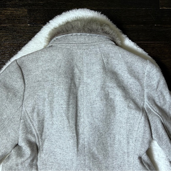 Talbots Petite Gray Wool Blend Classic Shetland Blazer with Fur Trim - Picture 10 of 13